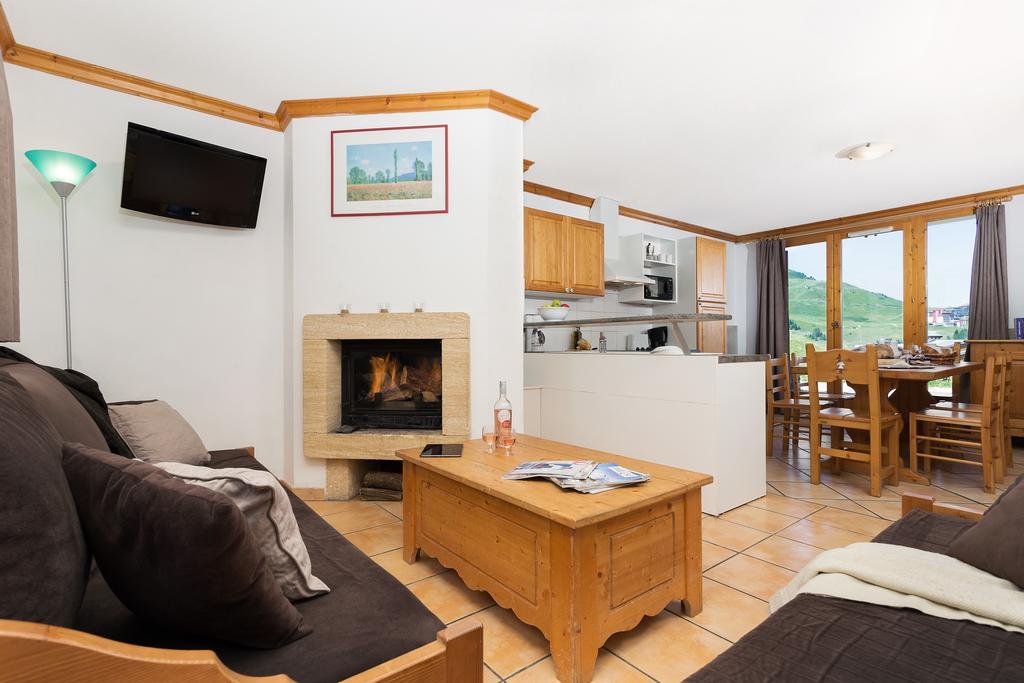 Madame Vacances Les Chalets Du Praz Ла План Стая снимка