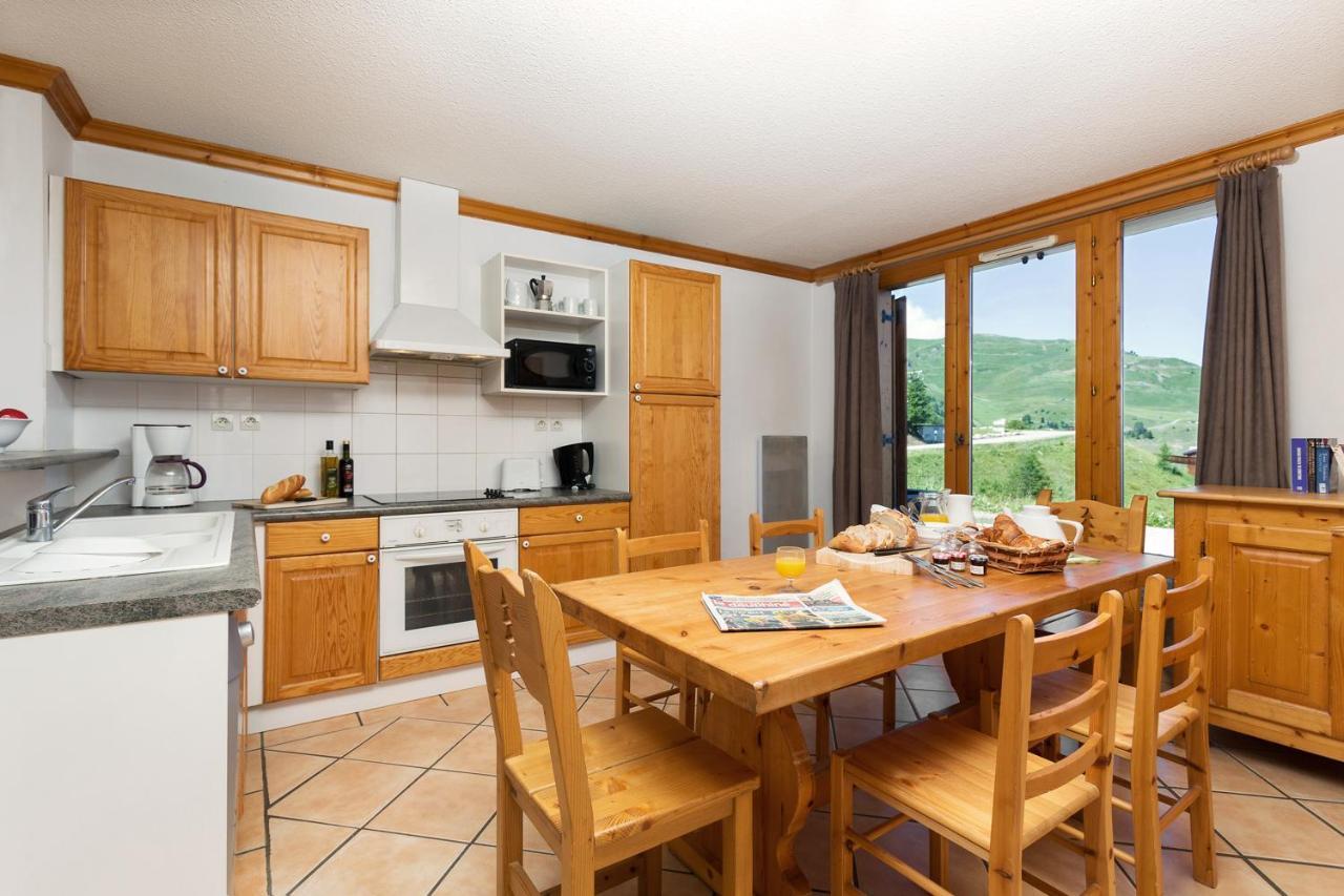 Madame Vacances Les Chalets Du Praz Ла План Екстериор снимка