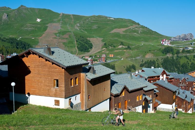 Madame Vacances Les Chalets Du Praz Ла План Екстериор снимка